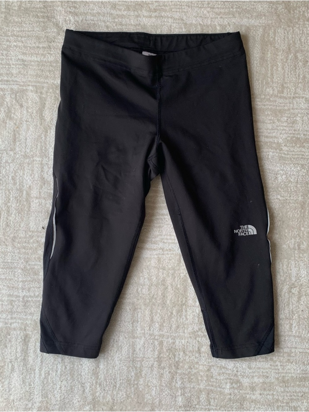 The North Face Movmynt Capri Leggings Black Biking Shorts